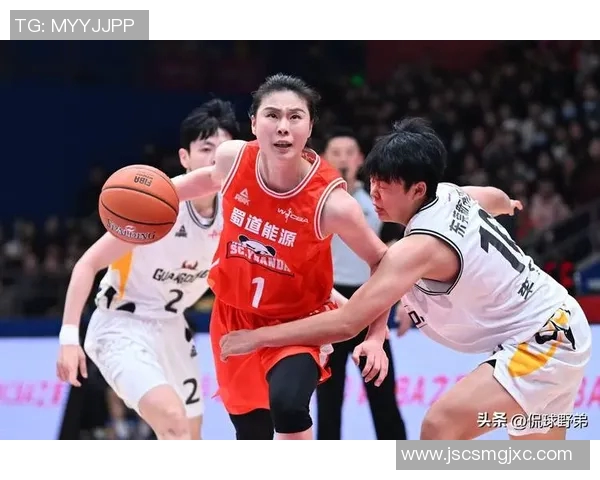 邓雨婷转学贝勒大学获多所名校青睐并入选中国女篮集训队